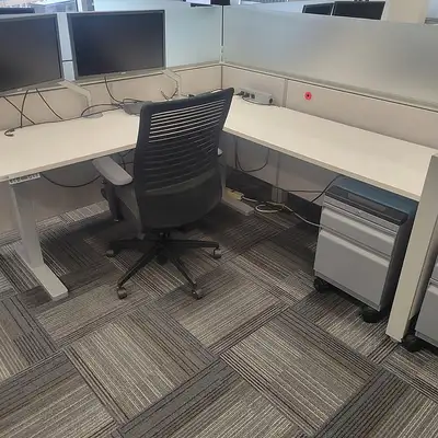 Teknion Leverage Workstation – 6’ x 6’ Quad Configuration, View more