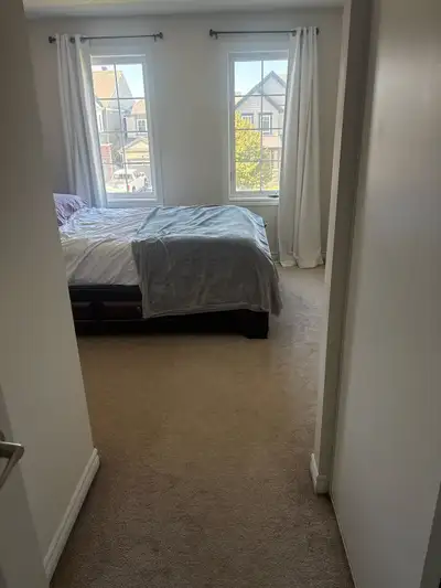 Looking for a renting a room in a 3 bhk home for professionals in kanata. 1km Away from Walmart and...