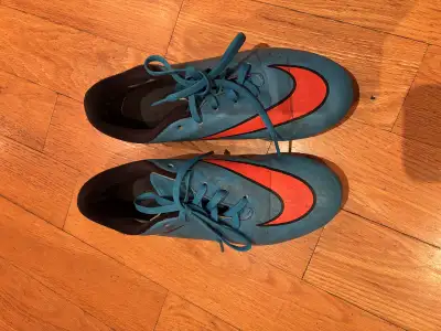 Nike soccer shoes, size 4, used , View more