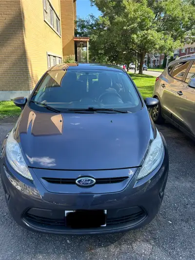 Ford Fiesta 2013 automatic Selling “AS IS” I’m selling cheap because it needs “transmission control...