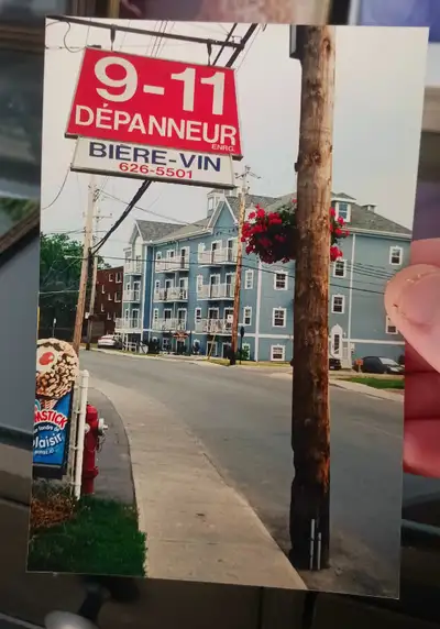 ORIG 4X6 PHOTO MONTREAL 9-11 DEPANNEUR IN ST GENVIEVE 2003, View more