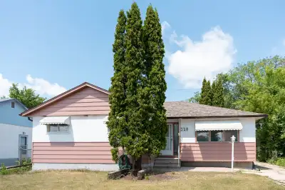 Newly renovated 5 beds 2.5 baths in Crestview.