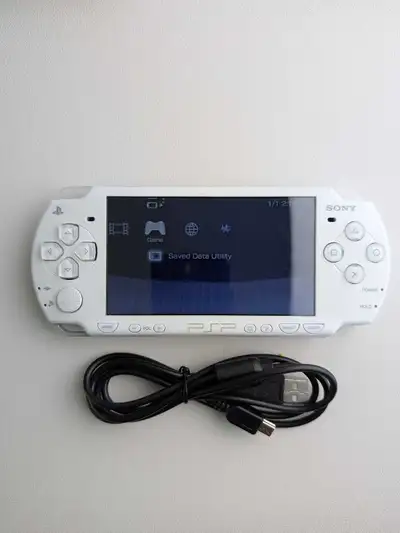 PSP2000 White modded, View more