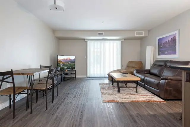 Premium Furnished Condo – Underground Heated Parking in Long Term Rentals in Regina - Image 7