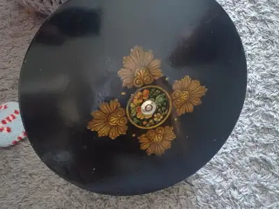 1970s 4 string Will add new strings Handpainted $650 obo