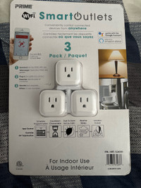 Smart outlet plugs 