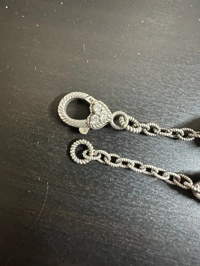 Judith Ripka silver and pearl necklace in Jewellery & Watches in City of Montréal - Image 8