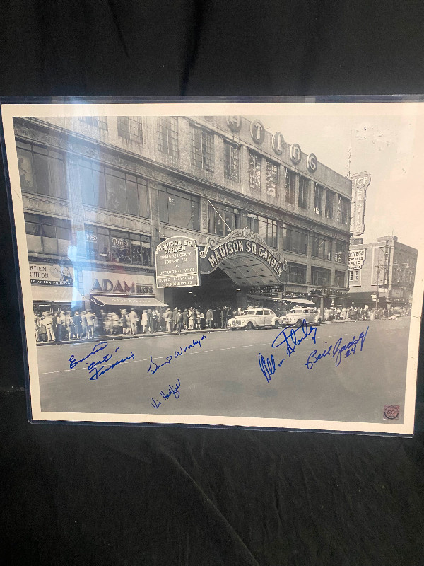 New York Rangers Hall of Famers Autographes in Arts & Collectibles in Moncton