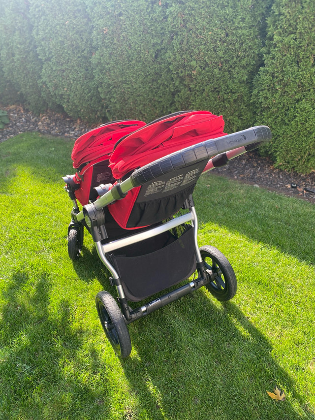 City Select Double Stroller/Red in Strollers, Carriers & Car Seats in Markham / York Region - Image 4