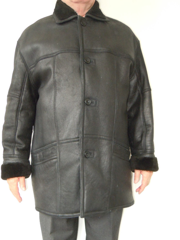 Men's sheepskin coat. New never worn Large/Extra Large. Ask $80. in Men's in Markham / York Region