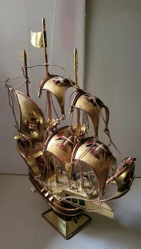 Vintage Brass/ Wood/Copper Three Mast British Galleon Ship Lamp in Arts & Collectibles in Oshawa / Durham Region - Image 10