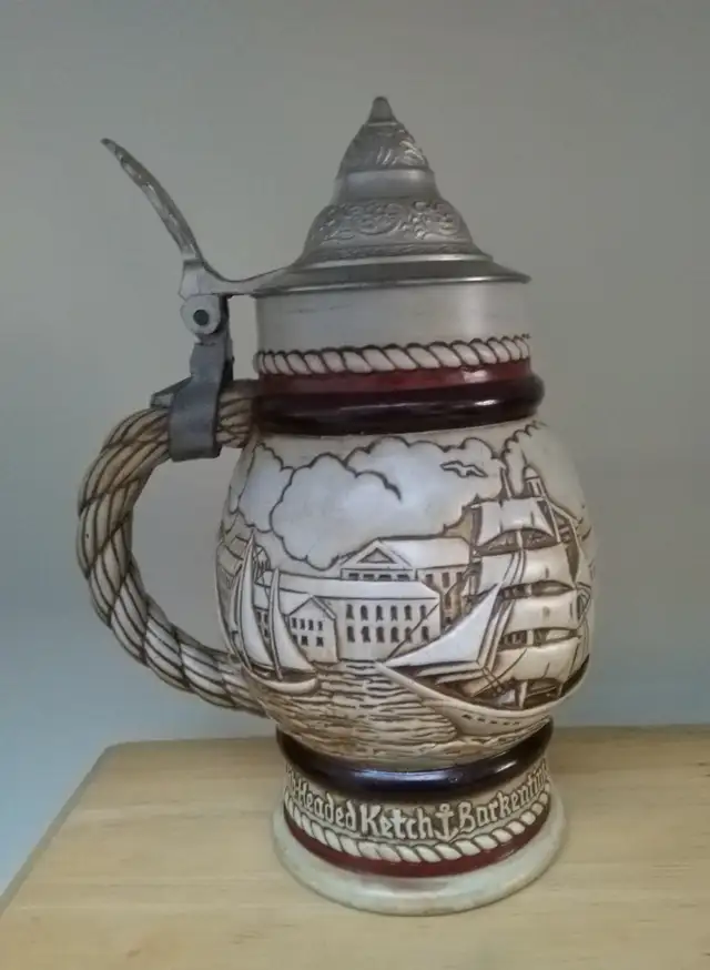 Vintage 1978 Beer Stein lidded Nautical Ship Theme, Avon in Arts & Collectibles in Oakville / Halton Region - Image 3