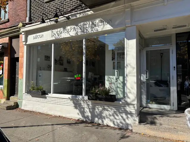 Local commercial de bureau à partager