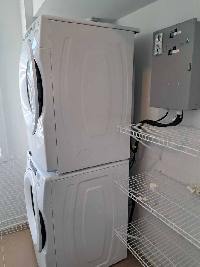 Landlord, no tax-free delivery. Pay box timer., Washer dryers. in Other in Victoria - Image 2