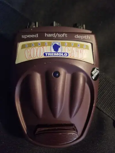 Danelectro Cool Cat Tremolo Pedal, View more