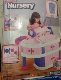 Deluxe nursery play set