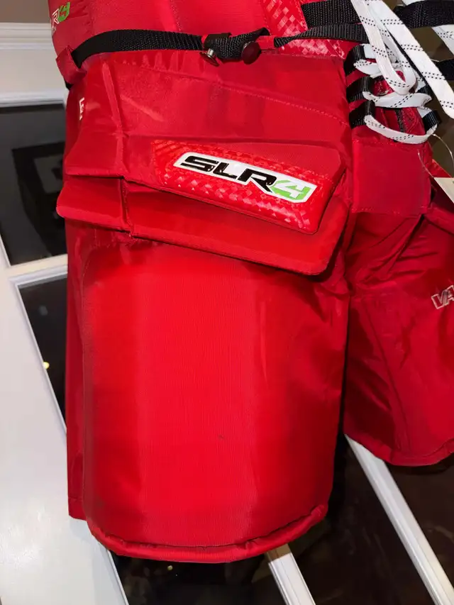 Red Vaughn Senior XL Hockey Goalie pants in Hockey in Oshawa / Durham Region - Image 6