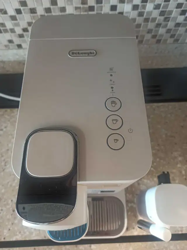 *Reduced * Nespresso Coffee Maker | Coffee Makers | Saskatoon | Free ...