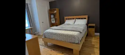 Chambre à louer pour travailleur du lundi au vendredi dans une maison unifamiliale. Environnement ca...