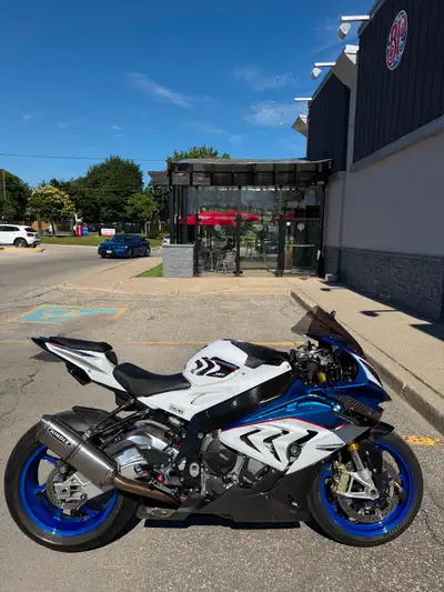Maintenance this year Comes with a bt moto flasher And motul oil and filter. Chain cleaning done eve...