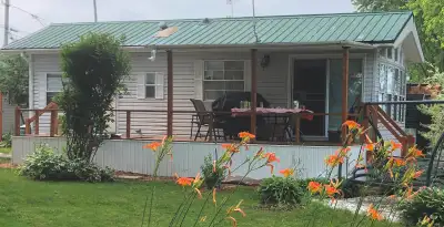 Roulotte 12 x 34, au Camping Mon Repos, View more