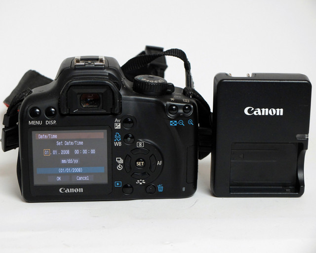 Canon EOS Rebel XS 10MO DSLR Camera Body Only SC24,319 $100 in Cameras & Camcorders in Markham / York Region - Image 3