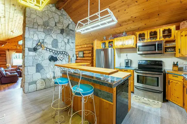 3828 Squilax-Anglemont Rd, Scotch Creek, BC62864752202369122
