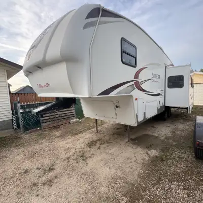 Camping season is right around the corner Want a great but used 5th wheel or maybe set it up at a la...