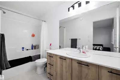 Female only: Fully Furnished Ensuite bedroom Big Lake / Hawks Ridge, West end Edmonton A spacious ma...