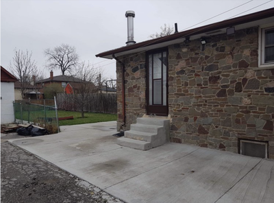 DO NOT CALL Please message for more info and to book an appointment. Bachelor apartment for rent wit...