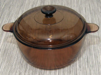 Corning Vision 4.5L round pyrex dutch oven with lid