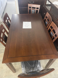 Jura Table with 6 Chairs for $699
