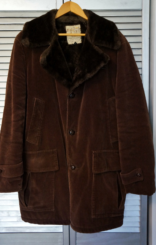 Men's Vintage Brown Corduroy Faux Fur lined Coat - Size 42 in Men's in City of Toronto