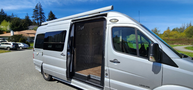 Mercedes Free Spirit class B 2013 in RVs & Motorhomes in Victoria - Image 3