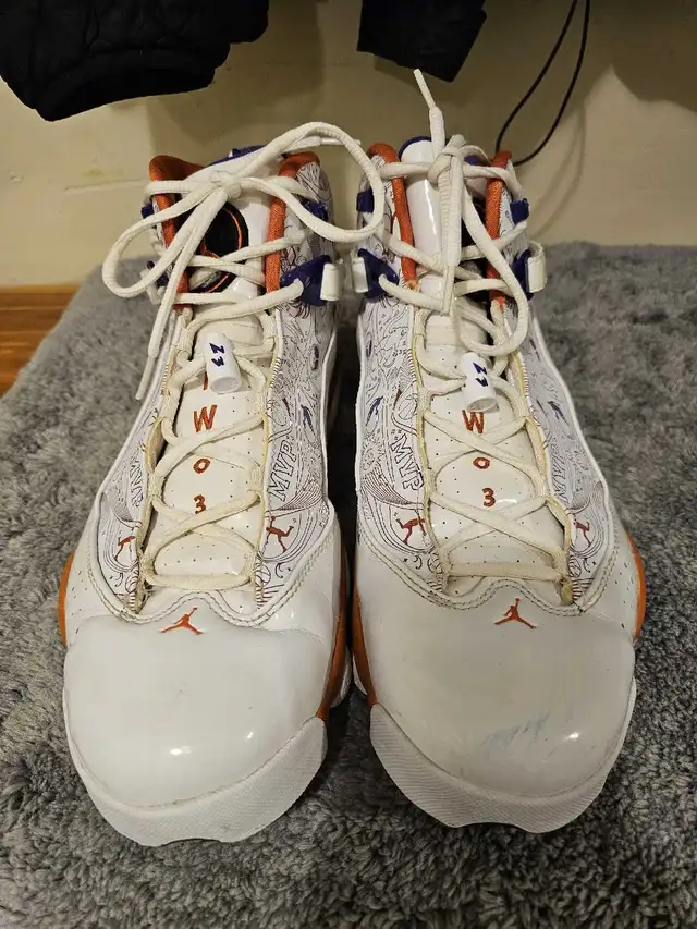 Air Jordan 6 Rings Phoenix Suns MVP 2008 Sneakers in Men's Shoes in Markham / York Region - Image 6