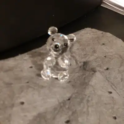 Vintage 1976-1988 Square Silver Crystal logo'd 1.75" Teddy Bear sitting and looking up and to the ri...