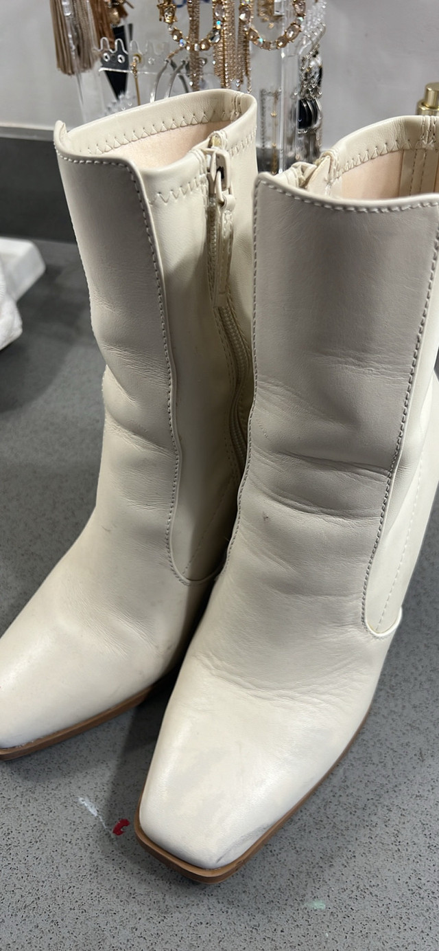 Aldo’s boot  in Women's - Shoes in Ottawa - Image 2