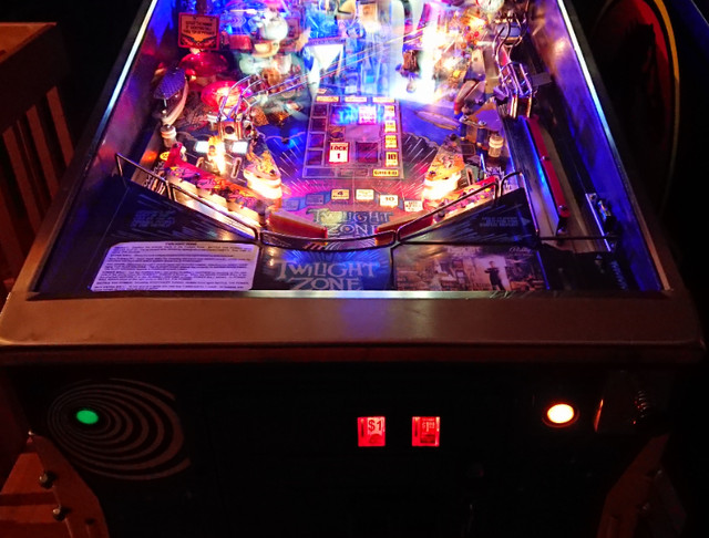 Twilight Zone Pinball Machine à Boules Arcade Mancave dans Jouets et jeux  à Lac-Saint-Jean - Image 3