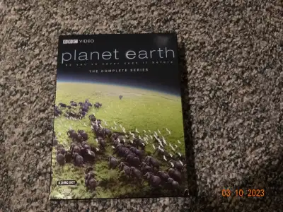 DVD set , 5  PLANET EARTH ,  excellent in original pkg  complete, View more