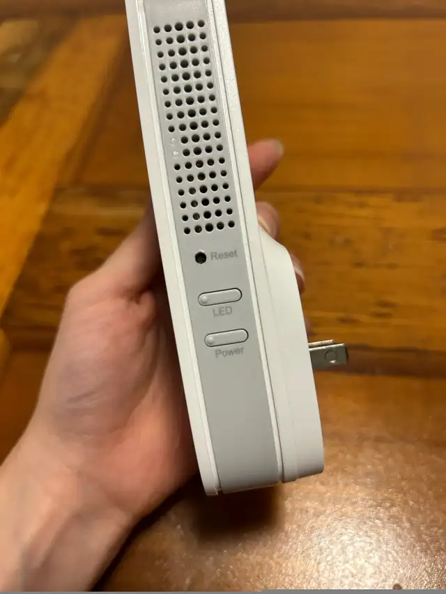 TP-Link AC1750 WiFi Extender (RE450) in Networking in City of Toronto - Image 6