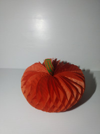 Halloween: Vintage decoration - Honeycomb art-tissue Pumpkin