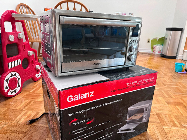 Galanz Oven in Stoves, Ovens & Ranges in Markham / York Region