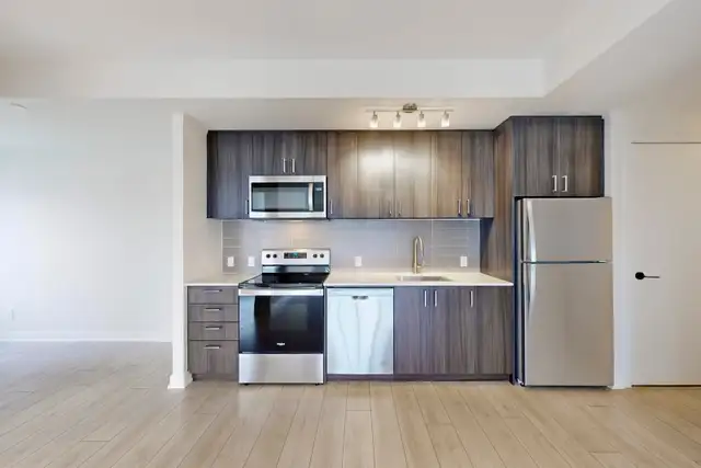 2 Bed + Den  2 Bath condo for rent in Milton in Long Term Rentals in Oakville / Halton Region - Image 3