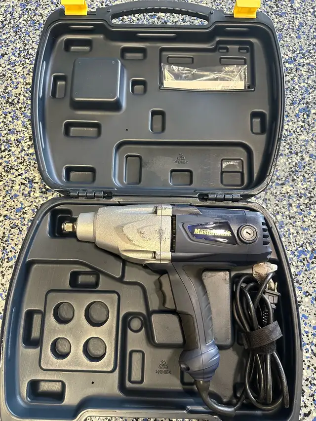 Electric Impact Wrench in Power Tools in Mississauga / Peel Region - Image 3