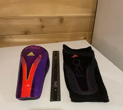 Adidas shin pads, 30 cm long