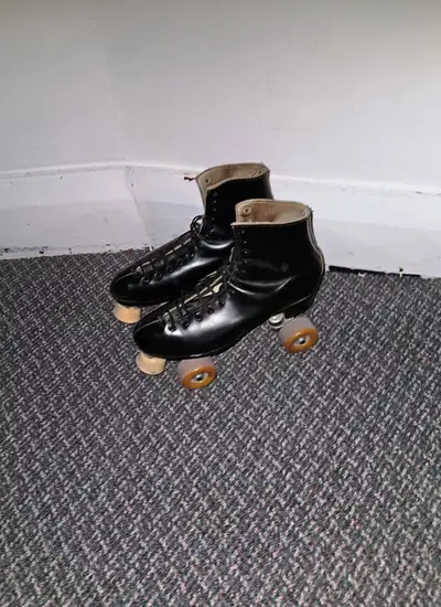 MENS ROLLER SKATES, View more