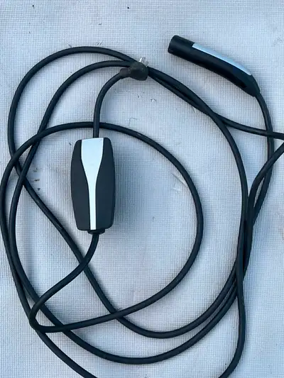 Tesla charger 200