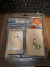 Heath/Zenith Reflex BL-6136 Wireless Switched Outlet