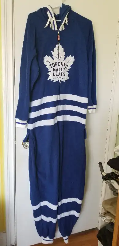 Toronto Maple Leafs Pajamas/Bodysuit Large-One-piece, View more