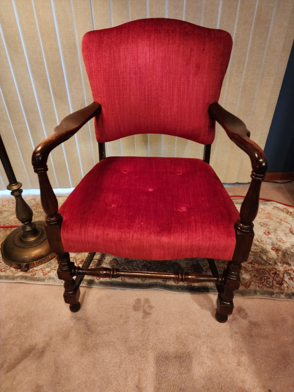 Antique Red Chair 23in x 37in x 20in Deep in Chairs & Recliners in Edmonton - Image 4